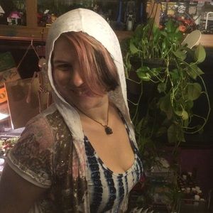 Meet your Posher, Lauren